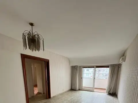 Alquiler departamento de 3 ambientes - FLORES