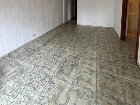 Coronel Ramón Lorenzo Falcón 2200, Piso 4º