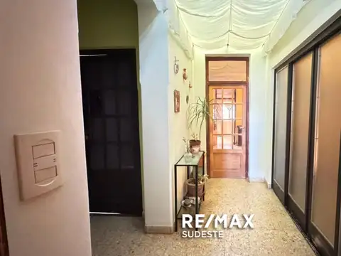 Depto Tipo Casa en Venta 40 años