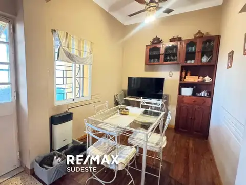 Depto Tipo Casa 4 ambientes con 2 baños