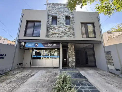 DÚPLEX | 2 AMBIENTES | BALCÓN TERRAZA | EN PRIMER PISO | COCHERA | PILAR CENTRO