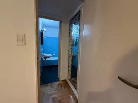 Venta Departamento 2ambientes lateral Barrio Norte