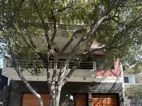DEPARTAMENTO TIPO CASA SIN EXPENSAS CON TERRAZA Y PARRILLA