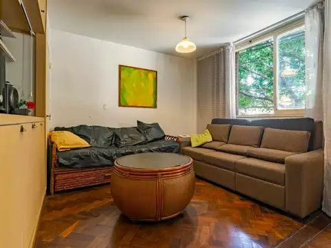 Dorrego al 1400