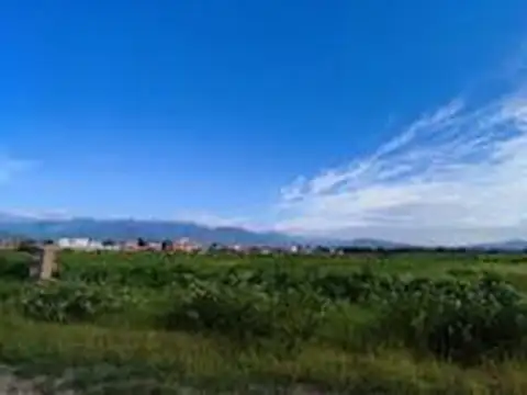 Terreno en Venta 27  mts Fondo