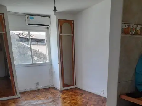 LAPRIDA 1200, Piso 4