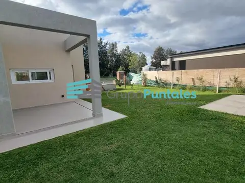 Casa en Canning en Barrio Santa Ines con pileta