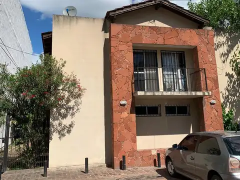 Dpto en alquiler, a unos metros de la estación de pilar