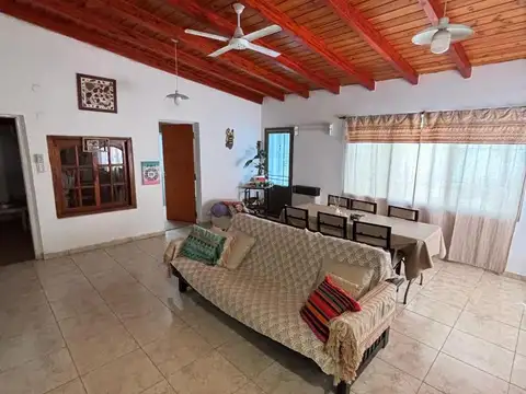 Casa interna de 3 Dormitorios en zona centro San Lorenzo.