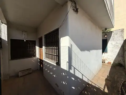 Depto Tipo Casa en Alquiler de 3 ambientes