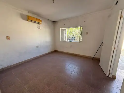 Se vende Interno único en Barrio Fomento.