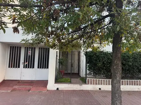 VENTA CASA 3 DORMITORIOS B* ALTA CORDOBA ESCRITURA