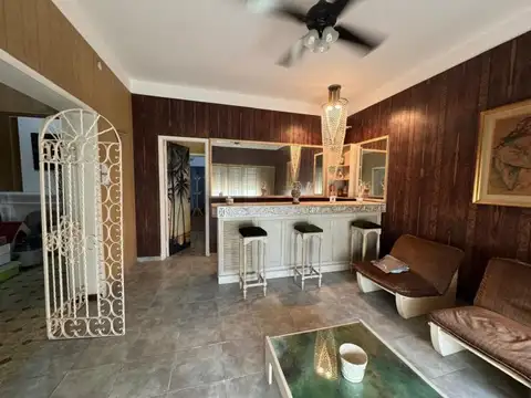 VENTA CASA CON PATIO Y PARRILLA EN VILLA DOMINICO