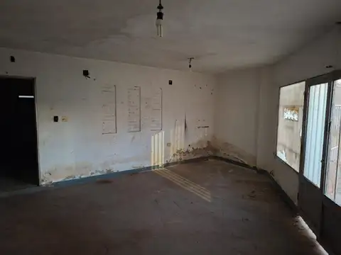 Vendo Galpón +local comercial