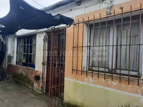 Casa 2 ambientes con 1 baño