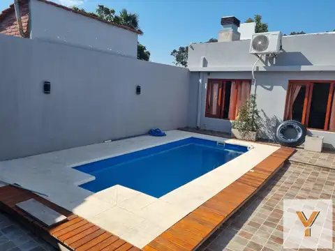 Casa en Alquiler - 3 Dormitorios 3 Baños - 400mts - Mar Del Plata