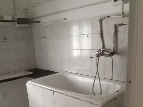 Local en Alquiler en Villa Luro, $ 400.000