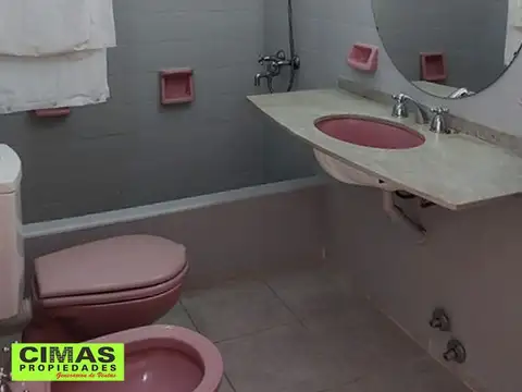 Depto Tipo Casa en Alquiler al Noreste