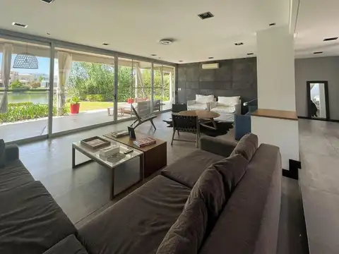 Casa en Venta en Nordelta Country Los Lagos, USD 1.470.000