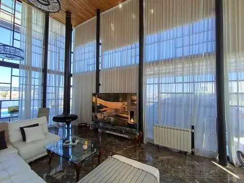 Casa 4 ambientes con 3 baños