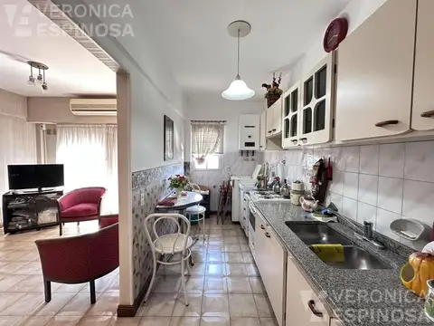 Departamento en venta de tres ambientes, Moron.