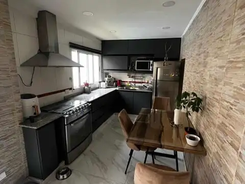 Depto Tipo Casa en Venta de 2 dormitorios