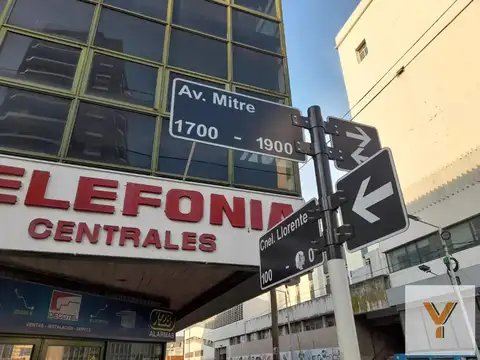 Avenida Mitre e/ Llorente y Alberdi