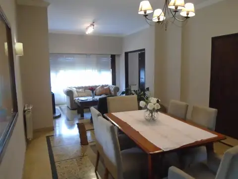 Casa en Venta en Villa Adelina, USD 450.000