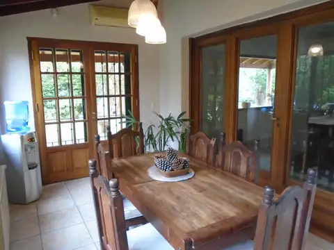 Casa en Venta con 3 cocheras