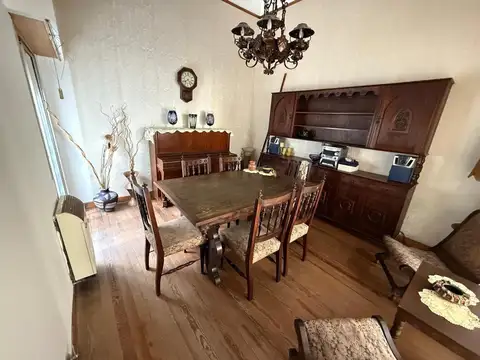 Casa en Venta con 1 cochera