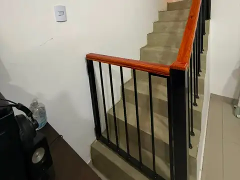 Depto Tipo Casa en Venta en Burzaco, USD 88.000