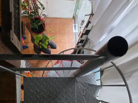 VENTA DE LOCAL 2 PLANTAS 2 BAÑOS 51 m2 BOEDO, CABA