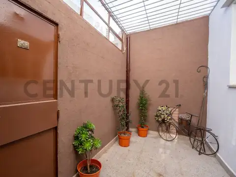 Departamento tipo PH en venta en La Plata dos dormitorios