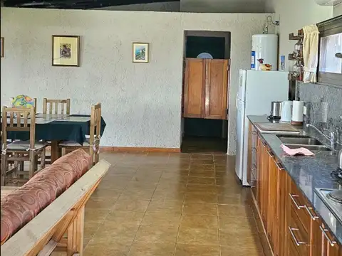Casa en Venta con 3 cocheras