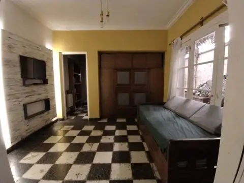 Venta Casa 4 Dorm Zona Comercial Godoy Cruz