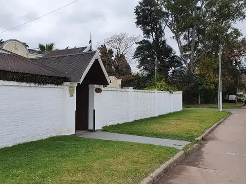 Casa en Venta en Burzaco Oeste, USD 300.000