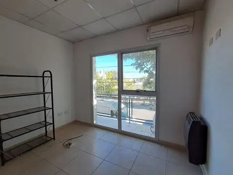 ALQUILER DE GABINETE. EXCELENTE UBICACIÓN