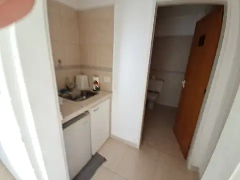 ALQUILER DE GABINETE. EXCELENTE UBICACIÓN