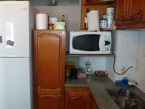 Departamento en Venta en Los Hornos, USD 38.000