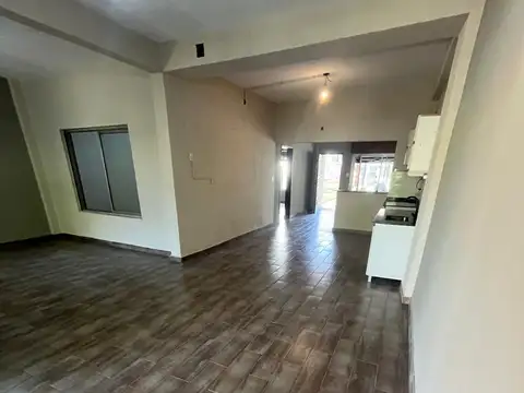 Depto Tipo Casa 3 ambientes con 1 baño