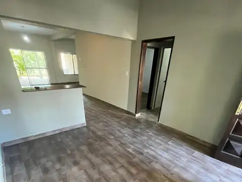 Depto Tipo Casa en Alquiler en Ciudad Madero, $ 900.000