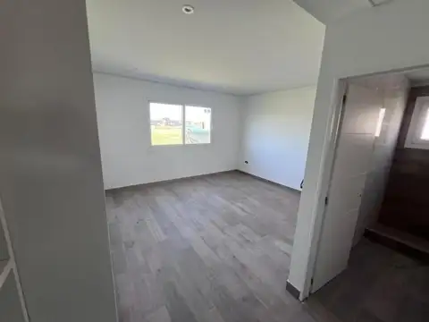 VENTA EXCELENTE CASA BARRIO SAN SIMÓN, CANNING - 4 AMB