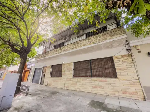 ALQUILER CASA 8 AMBIENTES PARA USO PROFESIONAL COMERCIAL