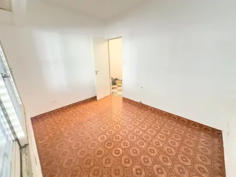 Casa en Alquiler con 2 cocheras