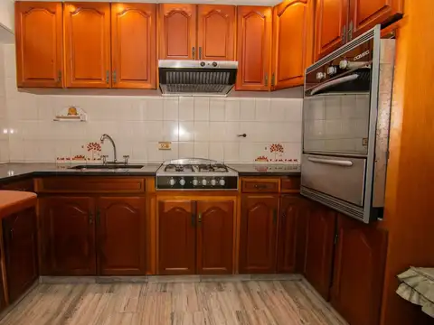 Departamento en Venta en Villa Luzuriaga, USD 135.000