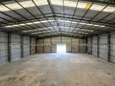 Galpón/Depósito en Venta 1500 m2 Paso del Rey