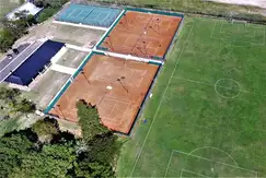 Actividades deportivas futbol, tenis en Barrio Nautico Albanueva, Barrio cerrado