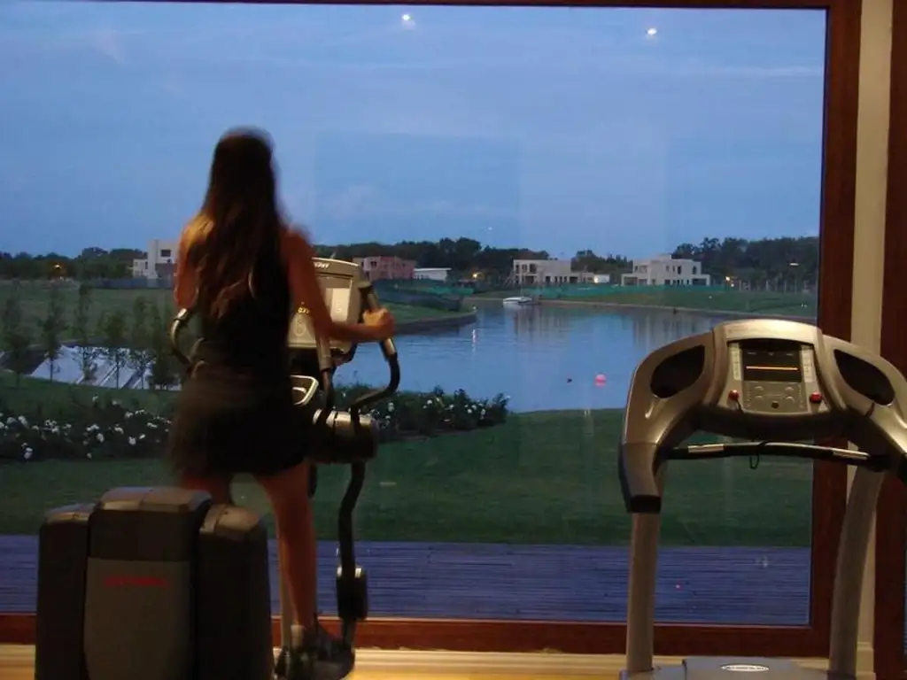 Áreas comunes gimnasio, club-house, juegos en Barrio Nautico Albanueva