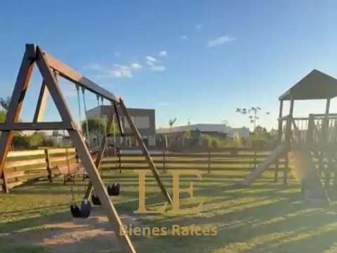 Pilar Del Este - Santa Elisa 100