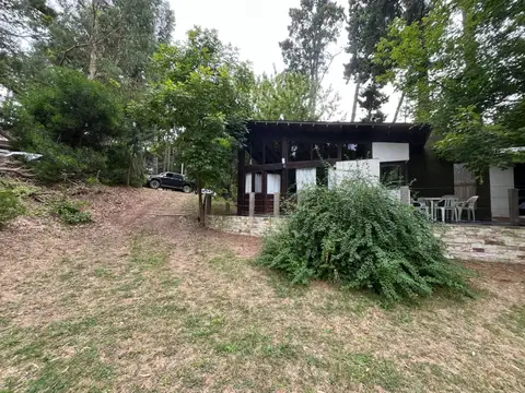 Casa 2 ambientes con 1 baño